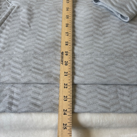 Nine West Active Pullover Sweatshirt Womens Size Medium Gray Thumb Hole Sleeves - Picture 7 of 9